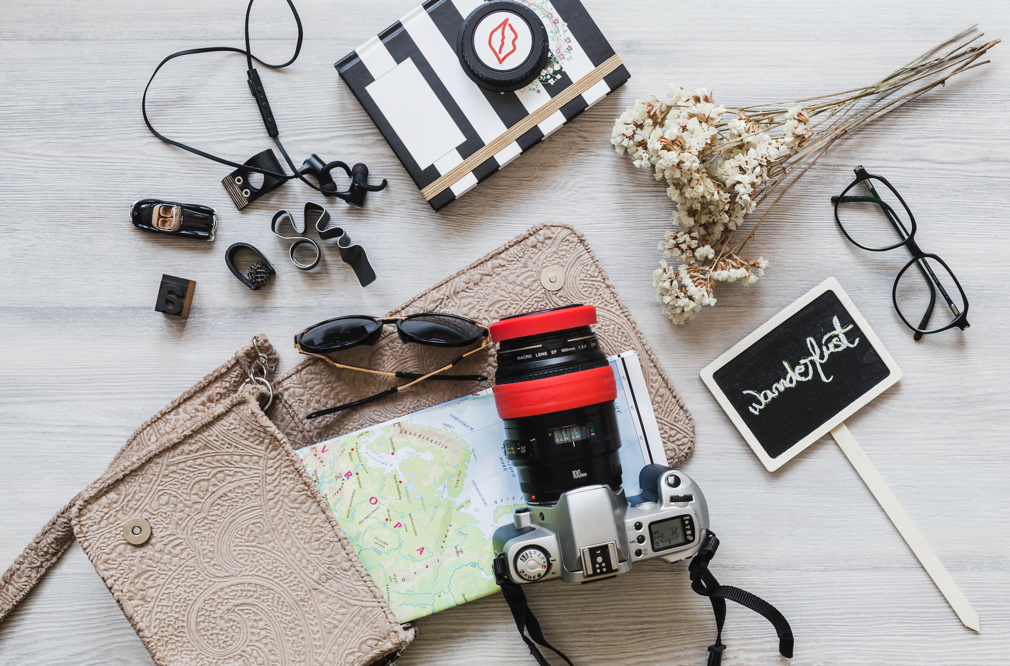 Boosting Client Loyalty with Thoughtful Travel Gifts: Portable Chargers
